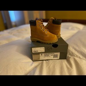 BRAND NEW AUTHENTIC Timberland boots